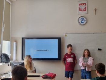 248e1889-33fa-41ee-8150-fced13145df7