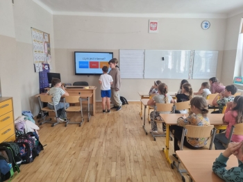 ed9c8573-bd21-4382-8e23-55170833b71e