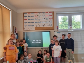 fc94923c-4141-4611-9294-c1bccb5bfc9d