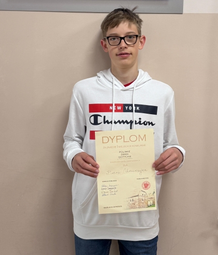 SUKCES HISTORYCZNY PIOTRA Z VIII A