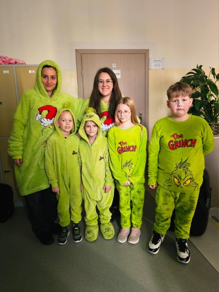 PIĄTKOWE PIŻAMA PARTY – NOC PEŁNA ZABAWY I UŚMIECHU! 