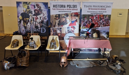 OD FASCYNACJI DO EDUKACJI – LEKCJE HISTORII MOGĄ ZACHWYCIĆ, BAWIĆ I UCZYĆ